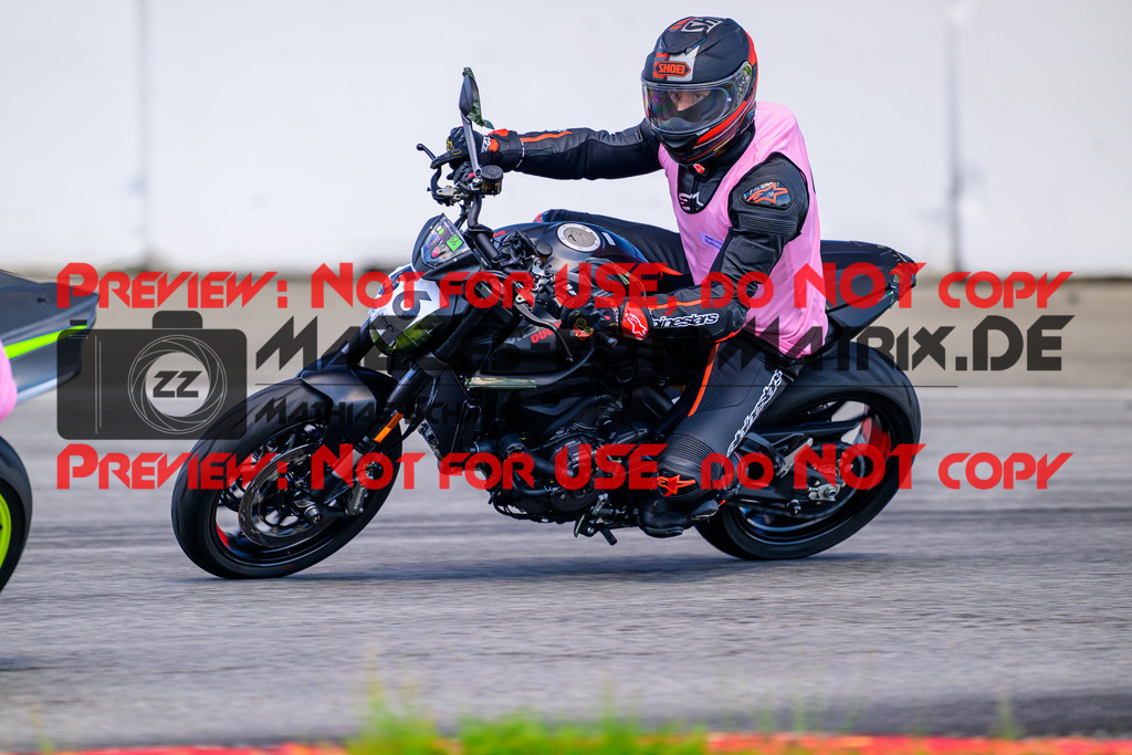 MaZZes_FotoMatrix_240520_6021986_1469 | INST