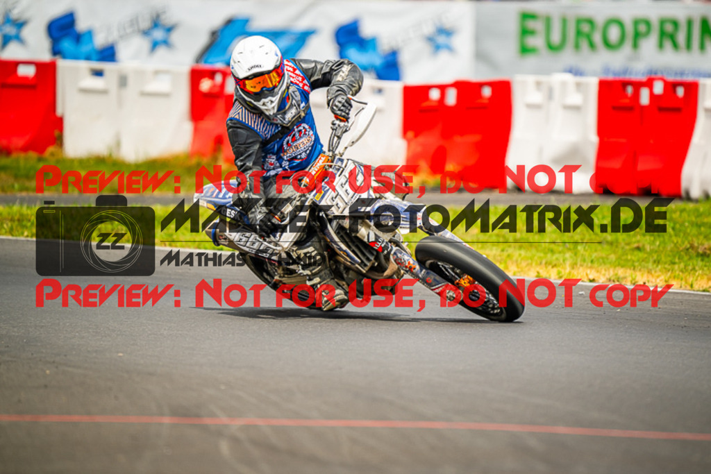 MaZZes_FotoMatrix_230702_0829 | S4