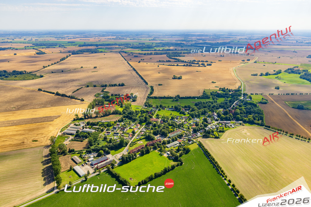Vs Google Maps Groß Mohrdorf - Die Luftaufnahme wurde 2025 vom UL-Flugzeug heraus erstellt ( keine Drohnenaufnahme ) - Hochauflösende Luftaufnahme - für Wandbilder und großformatige Ausdrucke geeignet. Das besondere Geschenk!Hier alle&nbsp;Infos zur Lizenzierung der LuftaufnahmeWir fliegen auch dieses Jahr wieder in Ihre Region um Luftbilder zu erstellen.- Luftbild anfragen