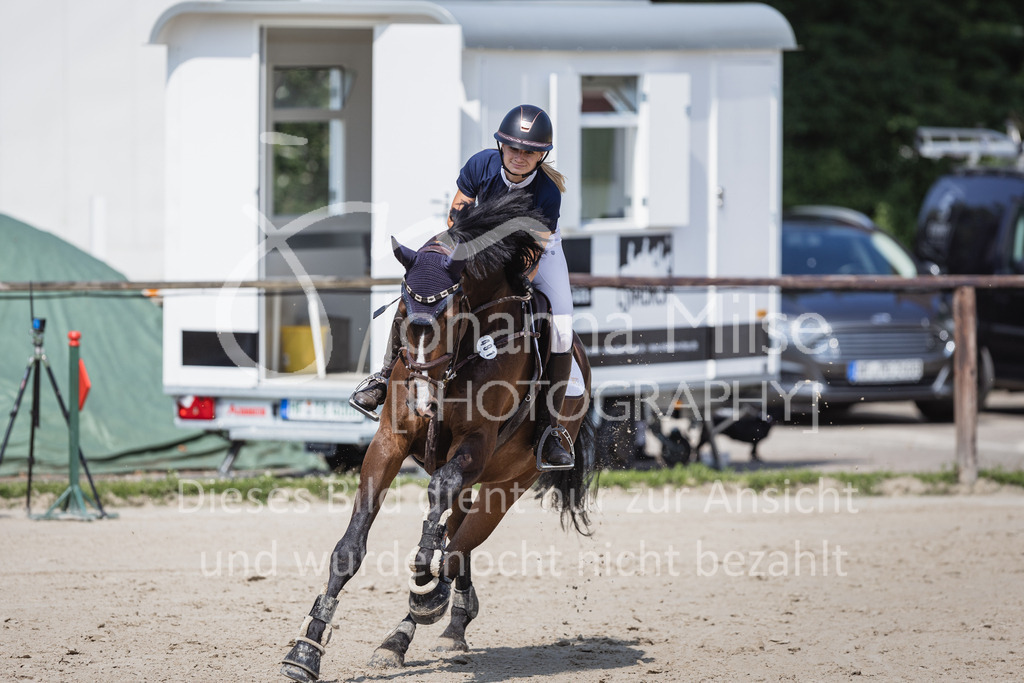 230624_PfSpTa_L-Spr-364 | Deine schönsten Turniermomente als professionelle Fotos! Entdecke hochwertige Pferdesport-Fotografie im Online-Shop. Jetzt Fotos finden & bestellen!