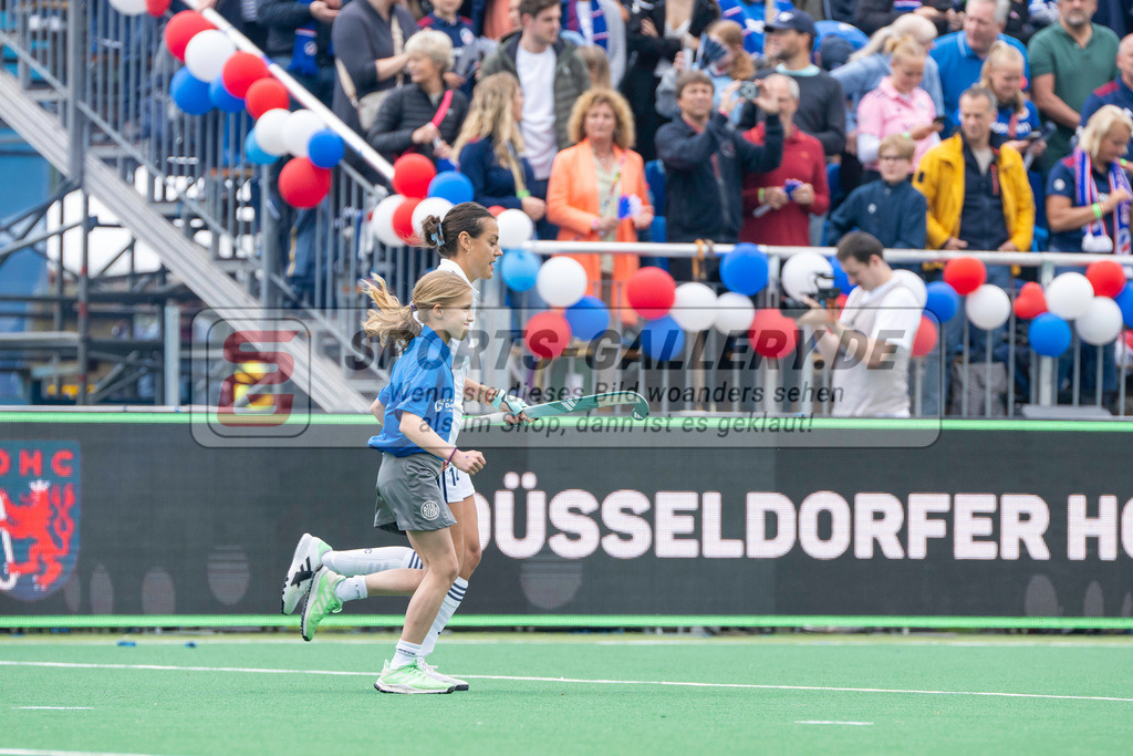 Final4_20240519-1128-0009 | Bonn, Deutschland, 19.05.2024: Selin Oruz (Duesseldorfer HC) in Aktion waehrend des Spiels der Deutsche Feldhockey-Meisterschaften 2024 zwischen Final 4 Damen Finale Düsseldorfer HC - Mannheimer HC im Bonner THV am 19.05.2024 in Bonn, Deutschland. (Foto von Stephan Fehrmann)

Bonn, Germany, 19.05.2024: Selin Oruz (Duesseldorfer HC) in action during the game of Deutsche Feldhockey-Meisterschaften 2024 between Final 4 Damen Finale Düsseldorfer HC - Mannheimer HC in Bonner THV at 19.05.2024 in Bonn, Deutschland. (Foto from Stephan Fehrmann)