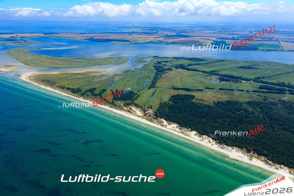 Die Luftaufnahme der Stadt Zingst wurde vom UL-Flugzeug heraus erstellt ( keine Drohne )- hohe Auflösung für beste Qualität