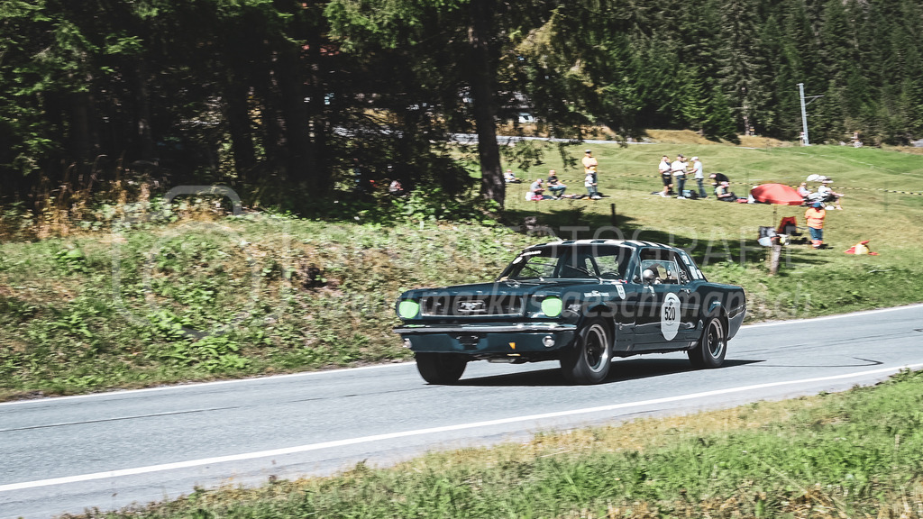 19. Arosa ClassicCar 2023 - 2. September 2023 | 19. Arosa ClassicCar 2023
Arosa, Schweiz
Keller Peter aus Henggart mit der Startnummer 520 in einem Ford Mustang, Jahrgang 1965, in der Klasse Competition.
@arosaclassiccar, @arosa.official, #arosaclassiccar, #arosa, #76curves, #classiccar
Bild: Sportfotografie Markus Aeschimann | www.markus-aeschimann.ch - Realisiert mit Pictrs.com