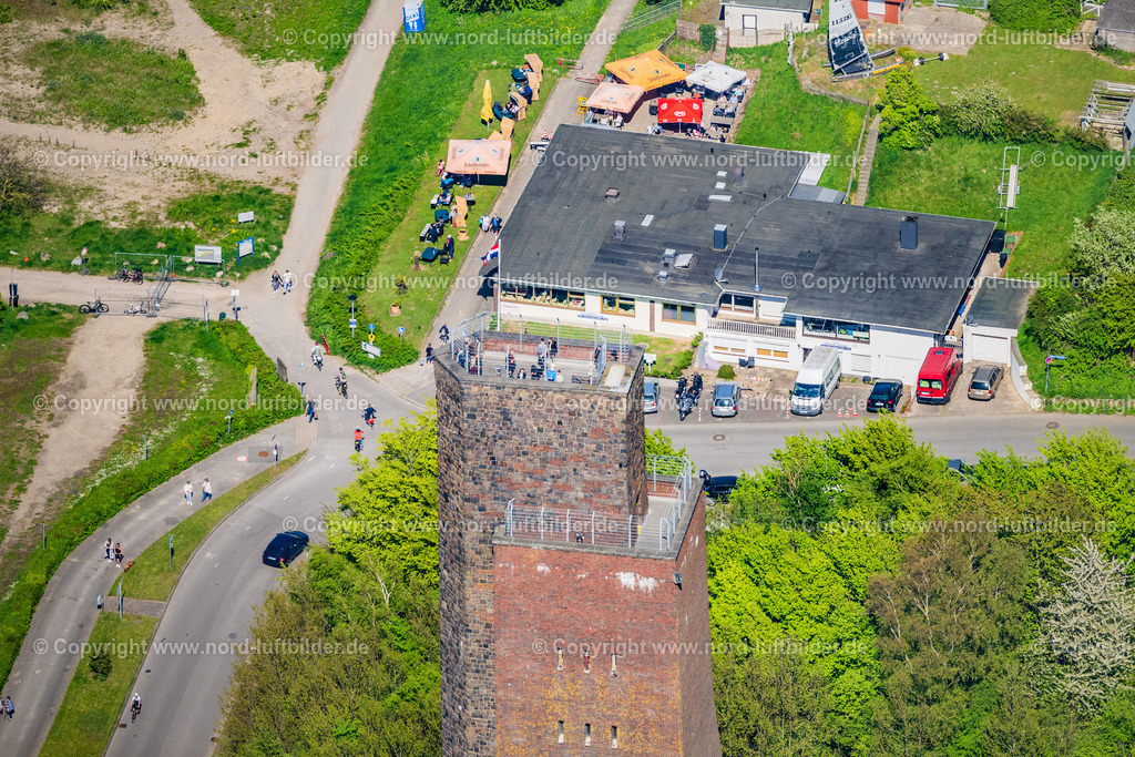 Laboe_Marineehrenmal_ELS_0452010524 | LABOE 01.05.2024 Marine- Ehrenmal des " DMB Deutscher Marinebund " als Wahrzeichen der Kieler Förde in Laboe im Bundesland Schleswig-Holstein, Deutschland. // Naval memorial of the "DMB Deutscher Marinebund" as a landmark of the Kieler Foerde in Laboe in the state Schleswig-Holstein, Germany. Foto: Martin Elsen
