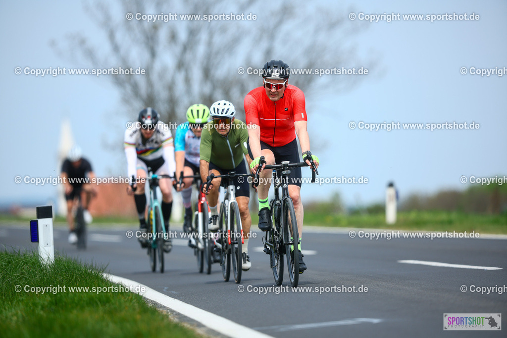 525_TRA56670 | Neusiedlersee Radmarathon 2026@sportshot_your_pictrs #yourpictures#roadtowm2029 #nrm #neusiedlerseeradmarathon #neusiedlersee #neusiedlerseetourismus #burgenland #mörbisch #nrm26 #burgenlandtourismus #voglundco #poweredbyburgenlandtourismus #radsport #rad #marathon #ucigranfondo #visitburgenland #ucigranfondoworldseries