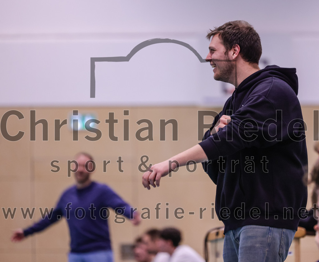 2026-01-31_004_TSV_Vaterstetten_gegen_TS_Herzogenaurach | Vaterstetten, Deutschland, 31.01.2026:Basketball, 2. Regionalliga Süd 2025 / 2026, 14. Spieltag, TSV Vaterstetten gegen TS Herzogenaurach, Endergebnis: 71:70Trainer Kilian Drechsel (TSV Vaterstetten)Foto: Christian Riedel / fotografie-riedel.net