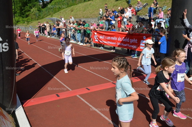 17-01-00_ | Meisterchip Fotoshop - Realisiert mit Pictrs.com