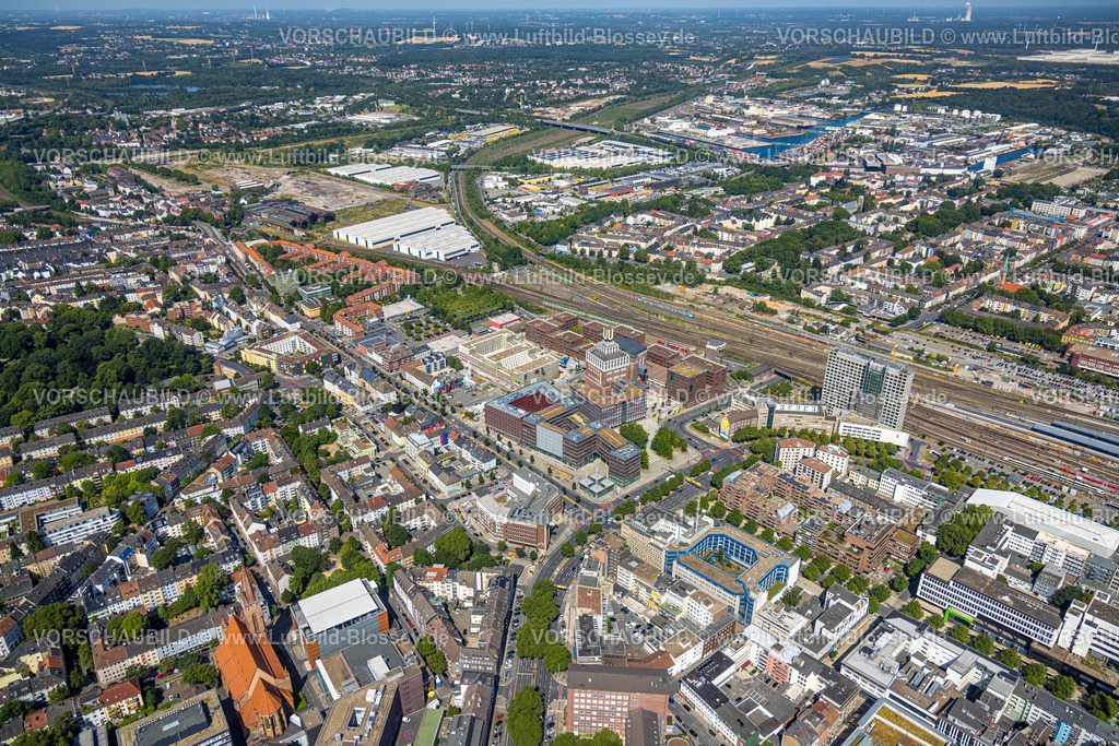 Dortmund220704786 | Luftbild, Dortmunder U und Studenten Wohnanlage am Emil-Moog-Platz sowie Baustelle mit HotelNeubau Moxy und Residence Inn an der Emil-Schumacher-Straße Ecke Rheinische Straße, Dorstfelder Brücke, Dortmund, Ruhrgebiet, Nordrhein-Westfalen, Deutschland