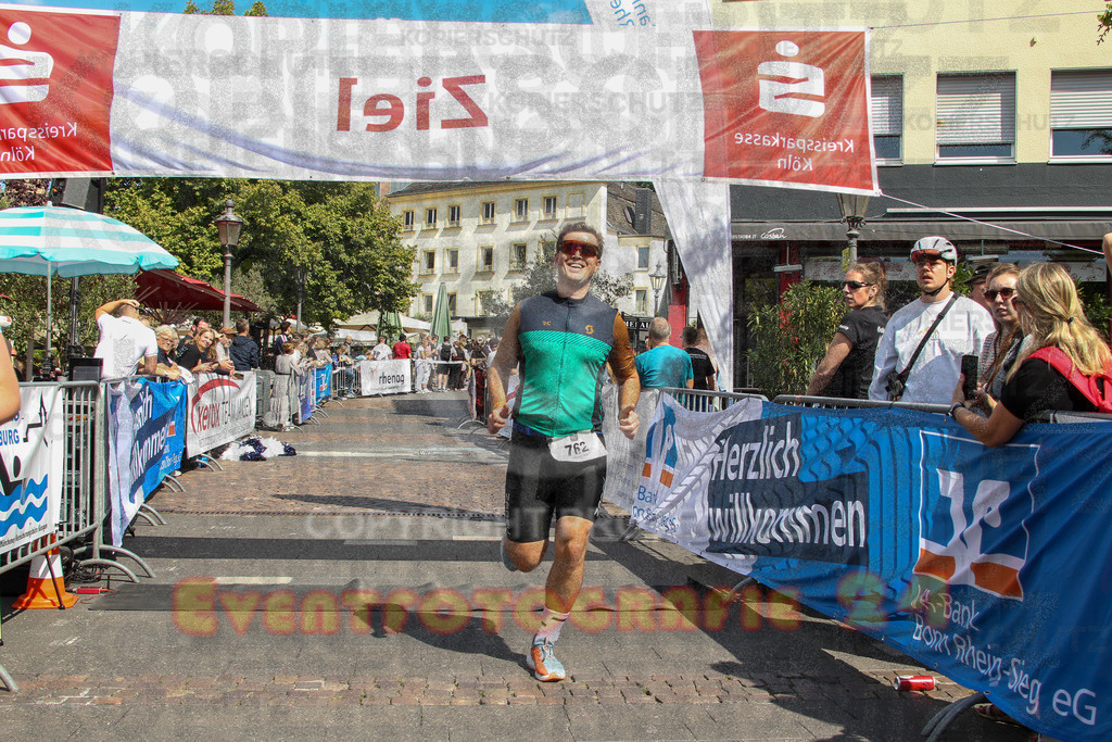 250824_1449_EV4_2240 | Sportfotografie im Rhein-Sieg Kreis, Köln, Bonn, NRW, Rheinland Pfalz, Hessen, etc. Unser Tätigkeitsfeld umfasst den Laufsport vom Volkslauf über den Marathon, Duathlon, Triathon bis zum Ultralauf wie Kölnpfad Ultra oder Schindertrail.