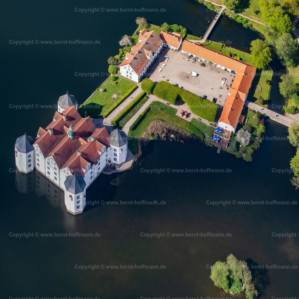 PLB_8395modbvz_Schloss-Glbg_80x80 | Luftbild, Schloss Glücksburg auf der Schlossinsel. - Realisiert mit Pictrs.com