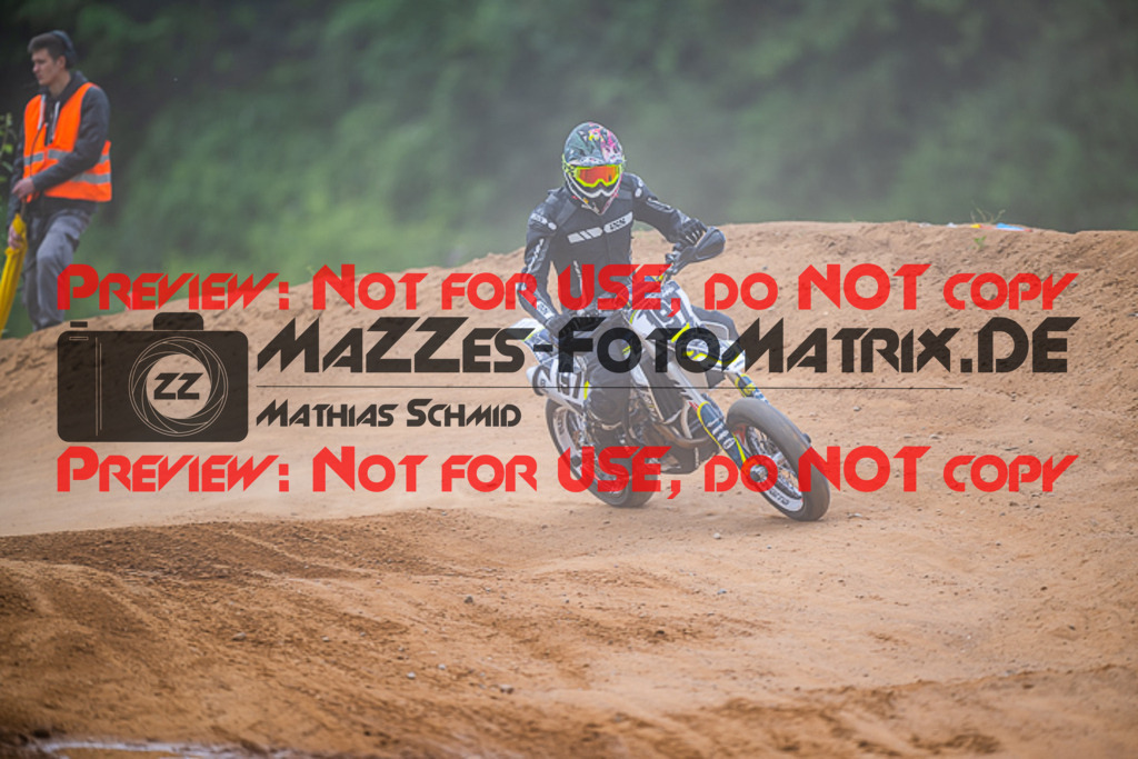 MaZZes_FotoMatrix_220528_6264 | Fotograf Mathias Schmid
Sportfotograf,
Eventfotograf,
Hochzeitsfotograf,
Portraitfotograf