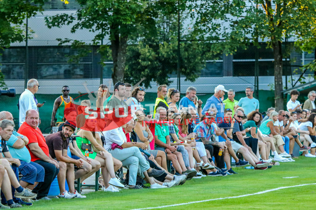 SV Donau - FC Lendorf 0-0, Kärntner Liga 3. Runde | Zuschauer SV Donau - FC Lendorf 0-0 am 12.08.2023 in Klagenfurt
(Sportplatz SV Donau), Austria, (Photo by Ernst Krawagner sport-fan.at) - Realisiert mit Pictrs.com