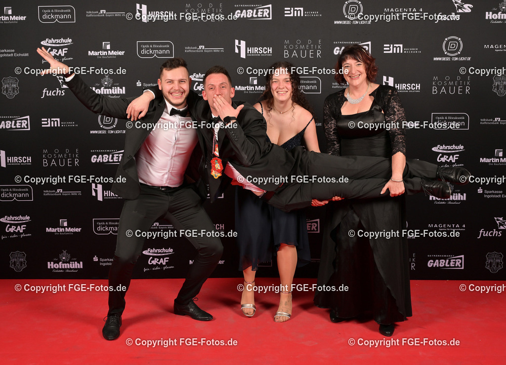 20240114-fge-fotos-0401 | Eröffnungsball der FGE am 14.01.2024 im Alten Stadttheater in Eichstätt. - Realisiert mit Pictrs.com