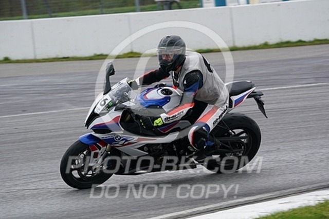 2023_04_24_PBK_12064 | Sportfotografie; SlowMotion; Video; Rennstrecke; Hafeneger; Speer; Racing; RSE; BMW; CBO; Trackday; Motorsportarena; Hockenheimring; Brno; Most; Barcelona; Valencia