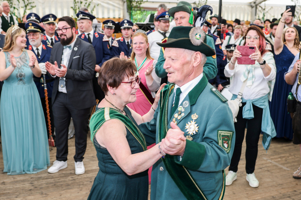 top-top.de 240509-286 | Foto, Video, Fotografie, Videografie, Fotobox, DJ, Discjockey, Musik, Musikbox, Veranstaltung, Photobooth, Amazon, Ebay, Buchtipp, Bestseller, Autor, Verlag, Buch, Wesel, Hamminkeln, NRW, Dinslaken, Rees, Drohne, Hochzeit, Party, Fotobox, Wesel, Fotograf