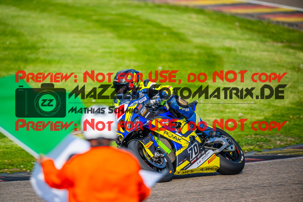 MaZZes_FotoMatrix_240504_6007705_6644 | STK1000