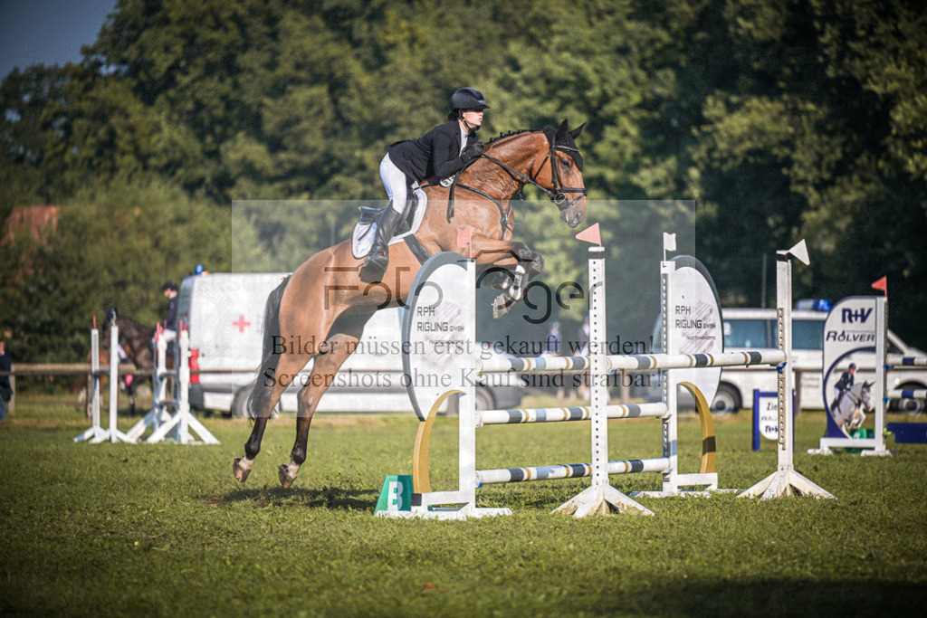 DOS_0324 | Entdecke hochwertige Reitturnierfotos von Foto Oger. Professionell, emotional und authentisch – jetzt Lieblingsmomente im Shop bestellen.Deutschlandweite Turnierfotografie. - Realisiert mit Pictrs.com