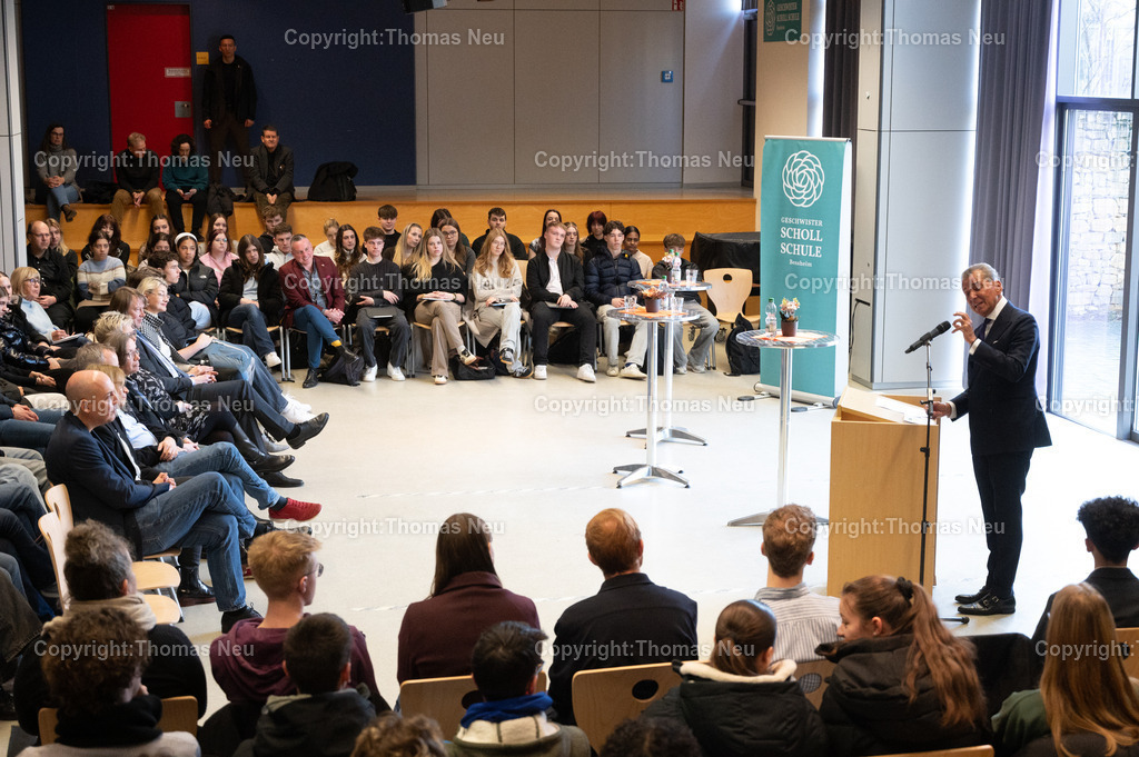 Michel_Friedmann_GSS_Fotografie-Thomas-Neu-58 | Bensheim, 17. Scholl-Forum mit Prof. Michel Friedman anlässlich des Geschwister-Scholl-Gedenktages 2026,Bild: Thomas Neu