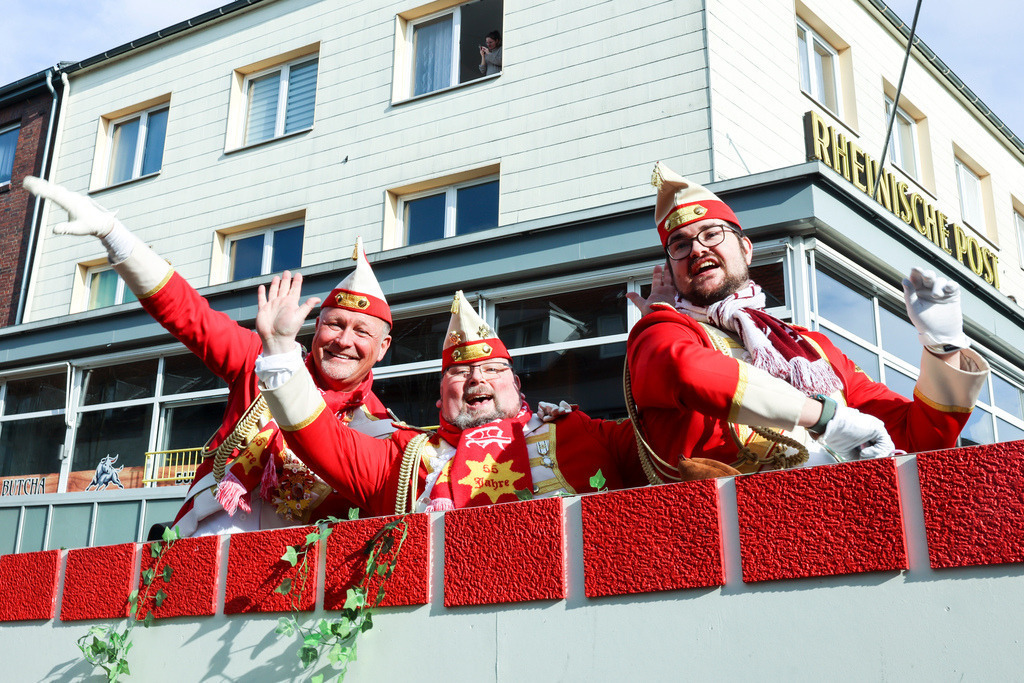 top-top.de 240212-030 | Foto, Video, Fotografie, Videografie, Fotobox, DJ, Discjockey, Musik, Musikbox, Veranstaltung, Photobooth, Amazon, Ebay, Buchtipp, Bestseller, Autor, Verlag, Buch, Wesel, Hamminkeln, NRW, Dinslaken, Rees, Drohne, Hochzeit, Party, Fotobox, Wesel, Fotograf