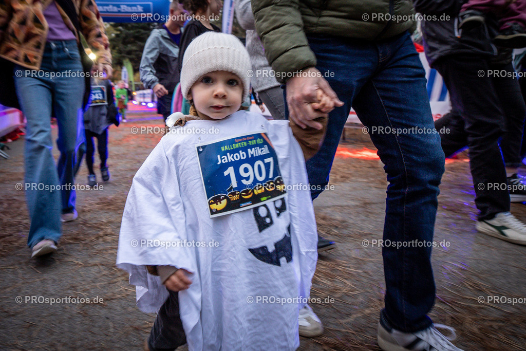 Halloween Run 2025 in Koeln, 31.10.2025 | Impressionen vom Halloween Run 2025 am 31.10.2025 in Koeln (Forstbotanischer Garten Rodenkirchen). Foto: Axel Kohring/Beautiful Sports