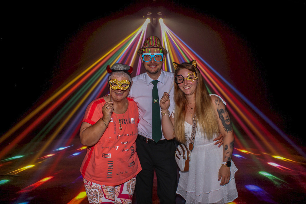 top-top.de-250628-012 | Foto, Video, Fotografie, Videografie, Fotobox, DJ, Discjockey, Musik, Musikbox, Veranstaltung, Photobooth, Amazon, Ebay, Buchtipp, Bestseller, Autor, Verlag, Buch, Wesel, Hamminkeln, NRW, Dinslaken, Rees, Drohne, Hochzeit, Party, Fotobox, Wesel, Fotograf