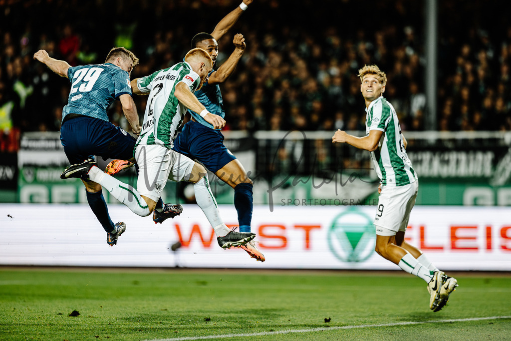 2. Bundesliga, Saison 2024/25, 7. Spieltag: SC Preußen Münster - FC Schalke 04 | Münster, 28.09.2024: 2. Bundesliga, 7. Spieltag, SC Preußen Münster gegen FC Schalke 04 im LVM-Preußenstadion in Münster. Foto: sportfotografie.ms | Markus Paletta - Realisiert mit Pictrs.com
