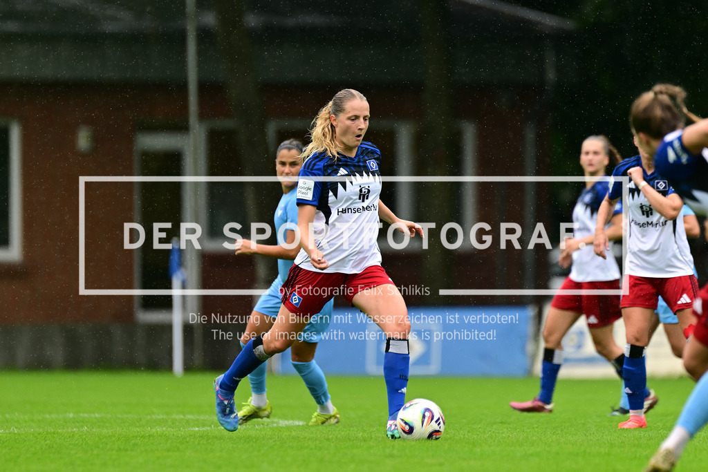 Fußball I Frauen I Saison 2025-2026 I Testspiel I Hamburger SV - FC Viktoria 1889 Berlin I 18346 | Der Sportfotograf. - Realisiert mit Pictrs.com