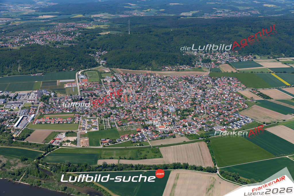 Das Luftbild der Stadt Tegernheim wurde 2021 vom Flugzeug heraus erstellt (keine Drohne) Aufnahmehöhe ca.450 Meter- hohe Bildauflösung und Druck-Qualität garantiert!