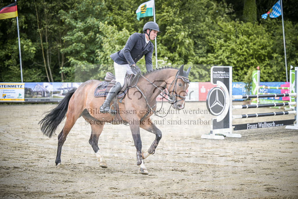 DOS_0992 | Entdecke hochwertige Reitturnierfotos von Foto Oger. Professionell, emotional und authentisch – jetzt Lieblingsmomente im Shop bestellen.Deutschlandweite Turnierfotografie. - Realisiert mit Pictrs.com