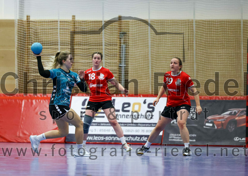 2022-11-27_083_SV_Anzing_gegen_HT_Muenchen_II | Anzing, Deutschland, 27.11.2022:
Handball, Bezirksliga 2022 / 2023, 7. Spieltag, SV Anzing gegen HT München II, Endergebnis: 28:32

Virag Varga (SV Anzing, #18), Sarah Reither (SV Anzing, #19)

Foto: Christian Riedel / fotografie-riedel.net