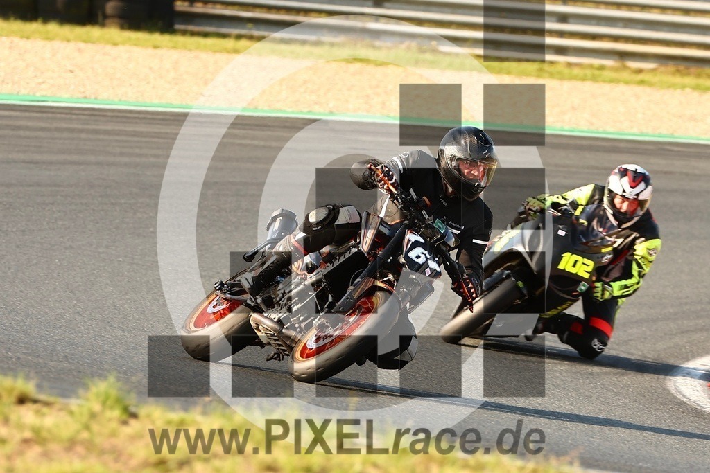 0767-20250720_14475 | Schöne Erinnerungen an spannende Momente - das festzuhalten ist unser Job. PIXELrace.de ist seit 2003 auf den Rennstrecken Europas unterwegs um die Action draußen beim Fahren und die wunderbare Stimmung imm Fahrerlager für euch einzufangen.