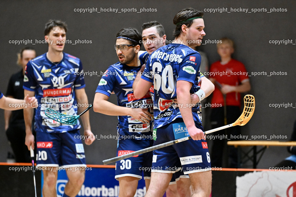 KAC Floorball vs. VSV Unihockey | #20 David Gredler VSV Unihockey, #30 Christoph Steiner VSV Unihockey, Jubel VSV Unihockey, #60 Thomas Unterweger VSV Unihockey, #19 Philipp Seiser VSV Unihockey, KAC Floorball vs. VSV Unihockey, KAC Floorball vs. VSV Unihockey am 21.03.2026 in Klagenfurt (Ballspielhalle Waidmannsdorf), Austria, (Photo by Bernd Stefan)