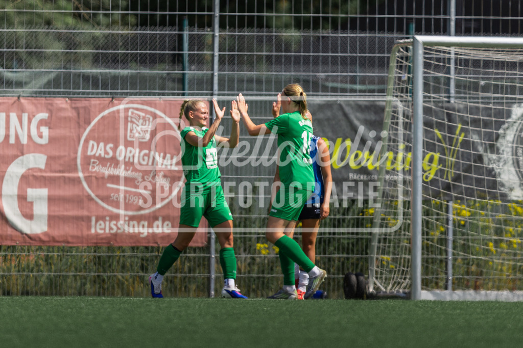 Fußball I Frauen I Freundschaftsspiel I DJK Arminia Ibbenbüren - DSC Arminia Bielefeld I 14867 | realhellocedii - Realisiert mit Pictrs.com