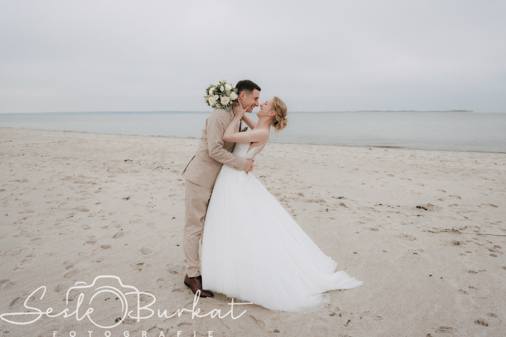 20251204-0G3A8164 | Authentische, natürliche und emotionale Fotoshootings auf der Nordseeinsel Föhr. Als Fotografin halte ich deine schönsten Momente in einzigartigen Neugeborenen-, Familien-, Paar- und Einzelshootings fest. Jetzt einen Termin vereinbaren!