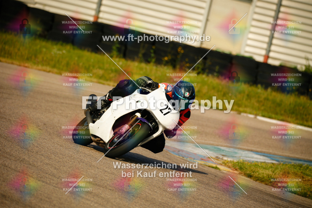 _MOT5445 | Hier findet Ihr Bilder von Touristenfahrten auf der Nürburgring Nordschleife oder von anderen Veranstaltungen die ich besucht habe. Viel Spass beim Durch Schauen 