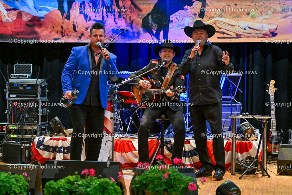 Kronstorf_ Pete Art and Band_ Herbert Prohaska_ 14.10.2023-8 | 14.10.2023, Kronstorf, AUT, Pete Art and Band im Bild Pete Art and Band, Herbert Prohaska und Michael Stone