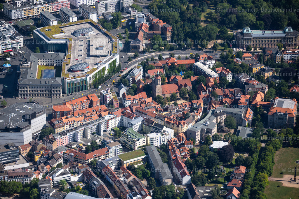 4035211 | BRAUNSCHWEIG 31.07.2020 Kirchengebäude der Sankt Magni Kirche im Magniviertel in Braunschweig im Bundesland Niedersachsen, Deutschland. // Church building Sankt Magni Kirche in Magniviertel in Brunswick in the state Lower Saxony, Germany. Foto: Gerhard Launer