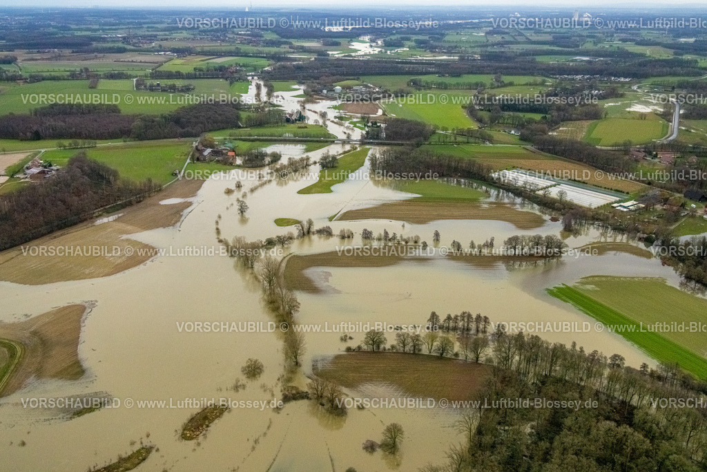 Datteln231204507Lippe | Luftbild vom Hochwasser der Lippe, Weihnachtshochwasser 2023, Fluss Lippe tritt nach starken Regenfällen über die Ufer, Flussmäander Überschwemmungsgebiet NSG Lippeaue an der Kläranlage Dattelner Mühlenbach, Stadtgrenze Olfen-Datteln, Hötting, Datteln, Ruhrgebiet, Nordrhein-Westfalen, Deutschland