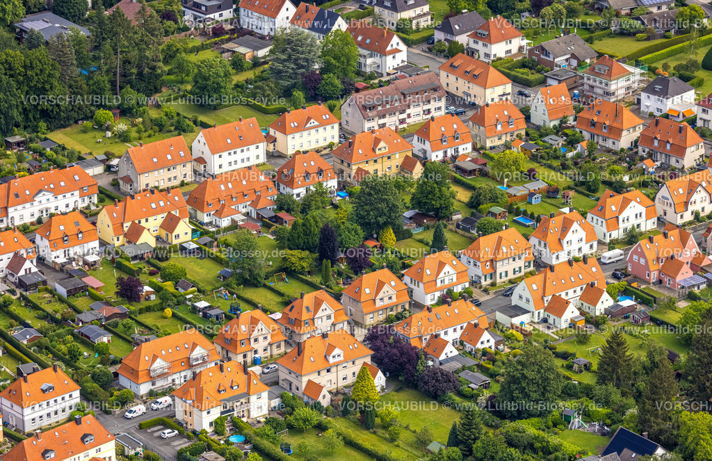 Soest220600504 | Luftbild, Luftbild, Arbeitersiedlung zwischen Herenfridstraße und Meister-Conrad-Straße mit roten Dächern, Soest, Soester Boerde, Nordrhein-Westfalen, Deutschland