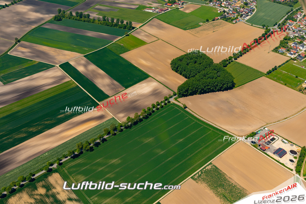-Weng-2024-84 | Die Luftbild Suche. Hier finden Sie Luftaufnahmen, Drohnen und Schrägluftbilder von Städten und Orte. Aktuelle + Archiv Luftbilder auch mit Lizenz.