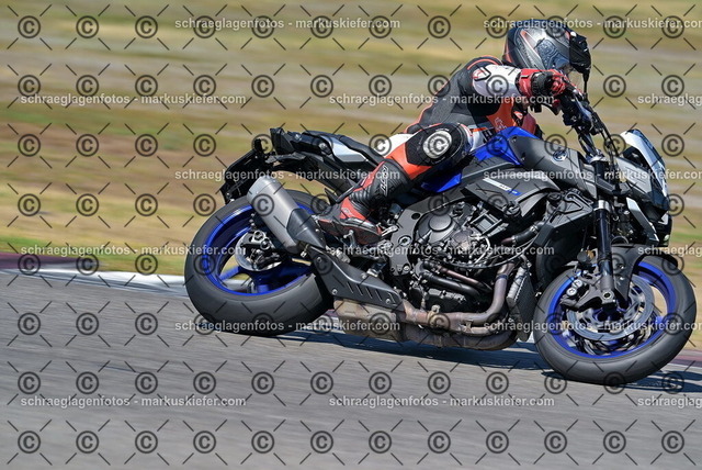 26bt04-1053 | markuskiefer.com - Realisiert mit Pictrs.com