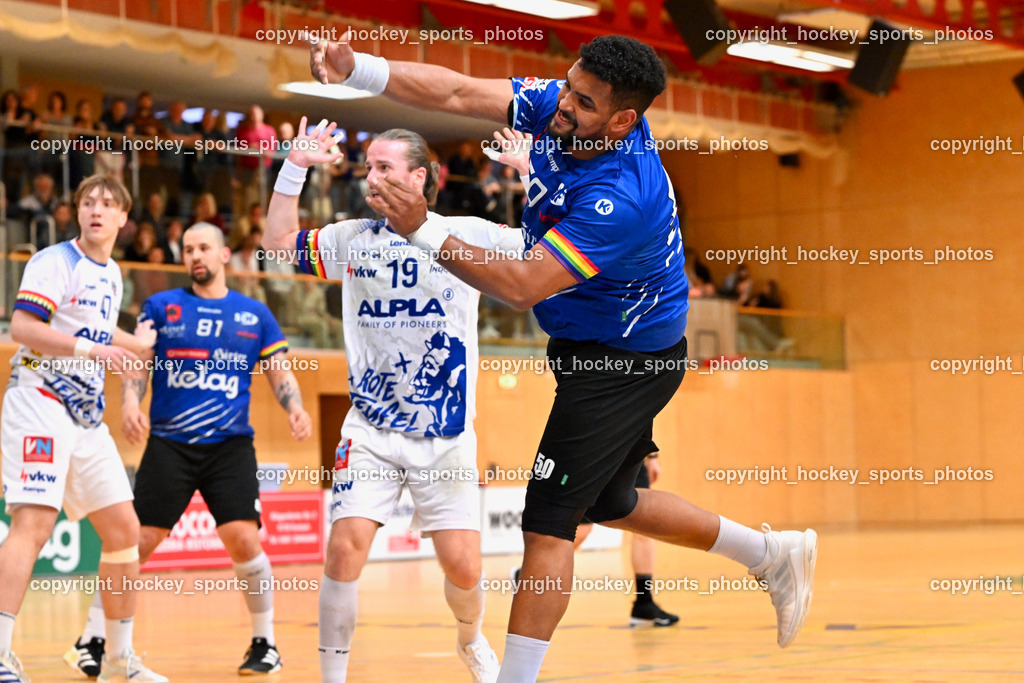 SC Ferlach vs. ALPLA HC Hard | #50 GONZALEZ-MARTINEZ Adonis SC Ferlach, #19 SCHNABL Nico SC Hard, SC Ferlach vs. ALPLA HC Hard, SC Ferlach vs. ALPLA HC Hard am 05.04.2025 in Ferlach (Ballspielhalle Ferlach), Austria, (Photo by Bernd Stefan)