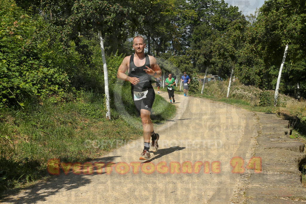 250824_1236_EX1_9936 | Sportfotografie im Rhein-Sieg Kreis, Köln, Bonn, NRW, Rheinland Pfalz, Hessen, etc. Unser Tätigkeitsfeld umfasst den Laufsport vom Volkslauf über den Marathon, Duathlon, Triathon bis zum Ultralauf wie Kölnpfad Ultra oder Schindertrail.
