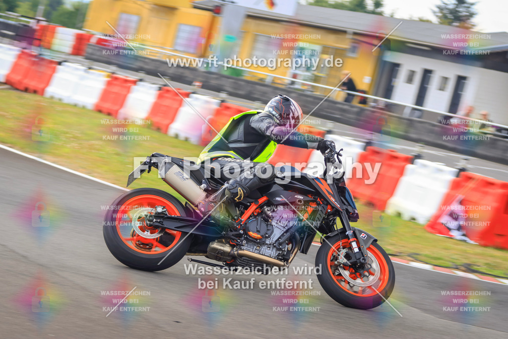 _DSK2028 | Hier findet Ihr Bilder von Touristenfahrten auf der Nürburgring Nordschleife oder von anderen Veranstaltungen die ich besucht habe. Viel Spass beim Durch Schauen 