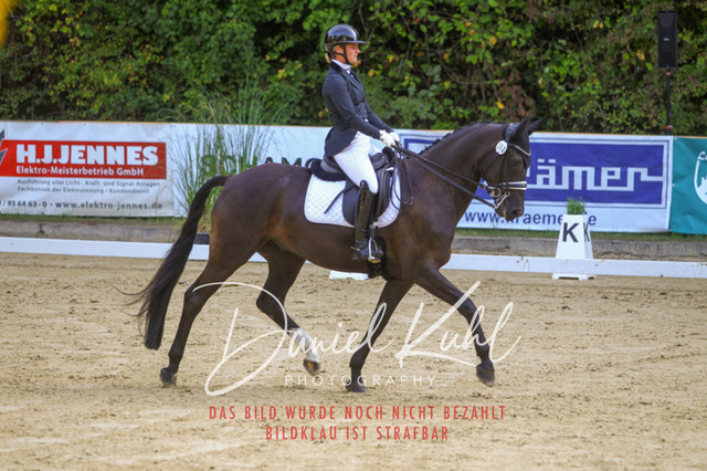 DKP41532 | Turniersportfotografie; Pferdefotografie; Dressurfotografie