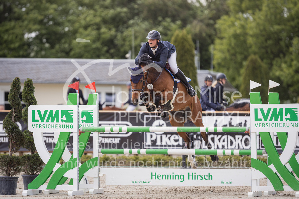 230520_MayDays_Youngster-M-342 | Deine schönsten Turniermomente als professionelle Fotos! Entdecke hochwertige Pferdesport-Fotografie im Online-Shop. Jetzt Fotos finden & bestellen!