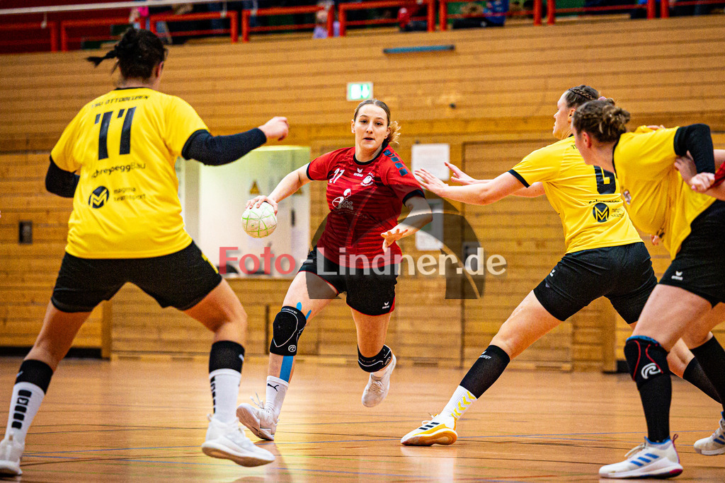 TSV Weiheim gegen TSV Ottobeuren | Bezirksoberliga Handball Frauen 2024/25, TSV Weiheim gegen TSV Ottobeuren, 20250118,Jana CASTAN (TSV Weilheim 21) in Aktion,2025-01-18 in Weilheim (Jahnhalle)Jana CASTAN (TSV Weilheim 21)Copyright: WolfgangxLindner foto-lindner.de