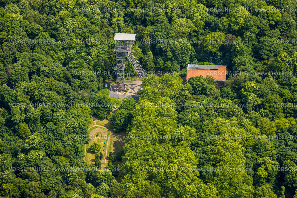 Herne250602247 | Luftbild, KunstWald Teutoburgia mit Förderturm der ehemaligen Zeche Teutoburgia Schacht 1, Börnig, Herne, Ruhrgebiet, Nordrhein-Westfalen, Deutschland