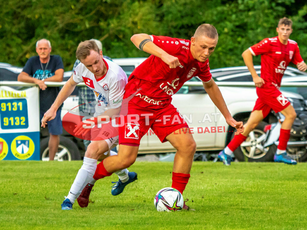 TSV Grafenstein - SK Maria Saal | Fabian Temmel (TSV Grafenstein #22) Thomas Pirker (SK Maria Saal #18) TSV Grafenstein - SK Maria Saal am 02.08.2022 in Grafenstein
(Sportplatz), AUSTRIA, (Photo by Ernst Krawagner sport-fan.at),  - Realisiert mit Pictrs.com