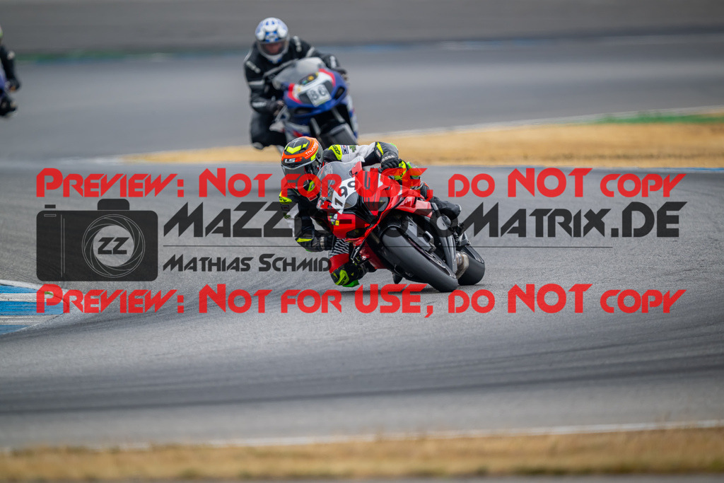 MaZZes-Fotomatrix-20260809-580137 | R1